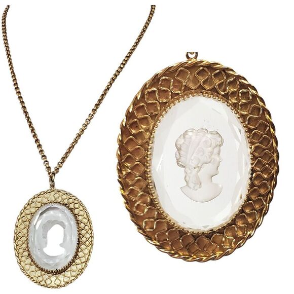 Cameo Jewelry - Vintage Whiting & Davis Gold Tone Reverse Carved Glass‎ Cameo Necklace 18” Chain